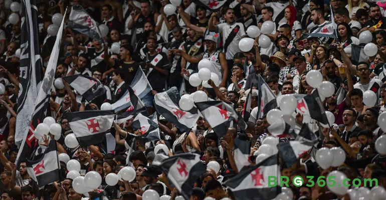 Hino do Vasco: A Canção que Une Gerações de Cruzmaltinos