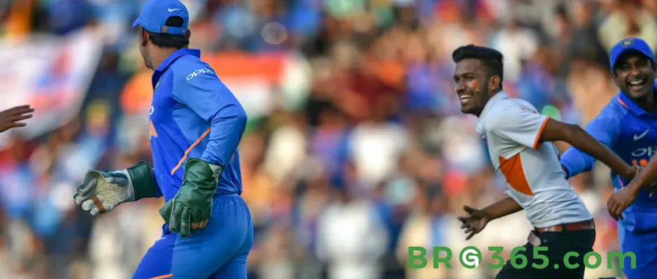 MS Dhoni in IPL: Moments From Masterclass Helicopter Shots to Funny Antics