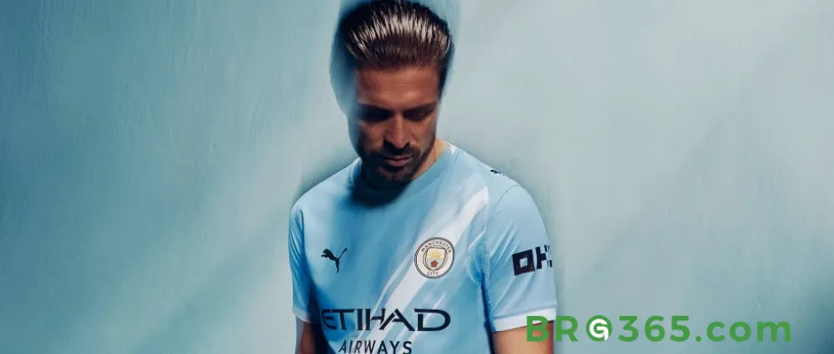 Man City Unveil 2025/26 Home Jersey with Historic Sash Design