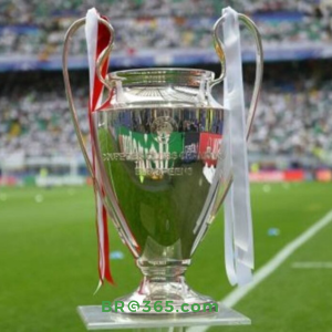 Tríplice Coroa à vista? PSG briga por feito raro que nem o Real Madrid realizou