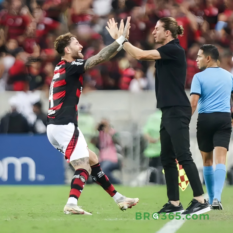 Flamengo sofre, mas vence Táchira e vai às oitavas da Libertadores 2025