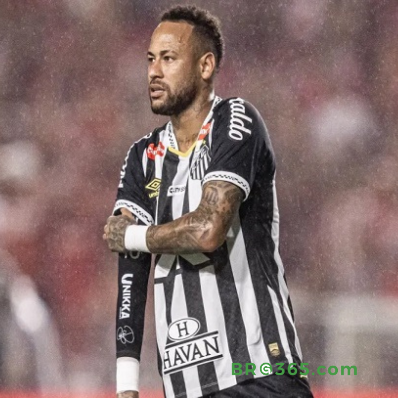 Pai de Neymar pressiona o Santos sobre renovação: “Há condições?”